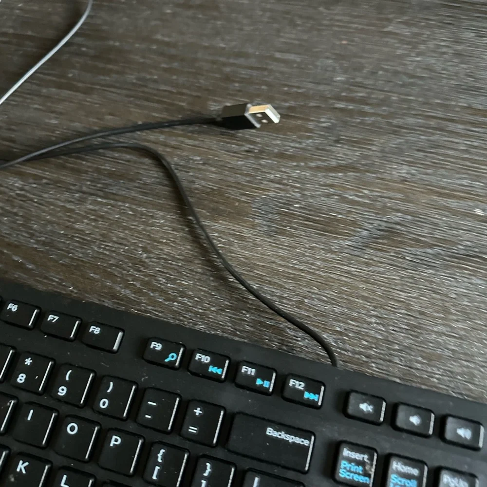 Black Wired Keyboard